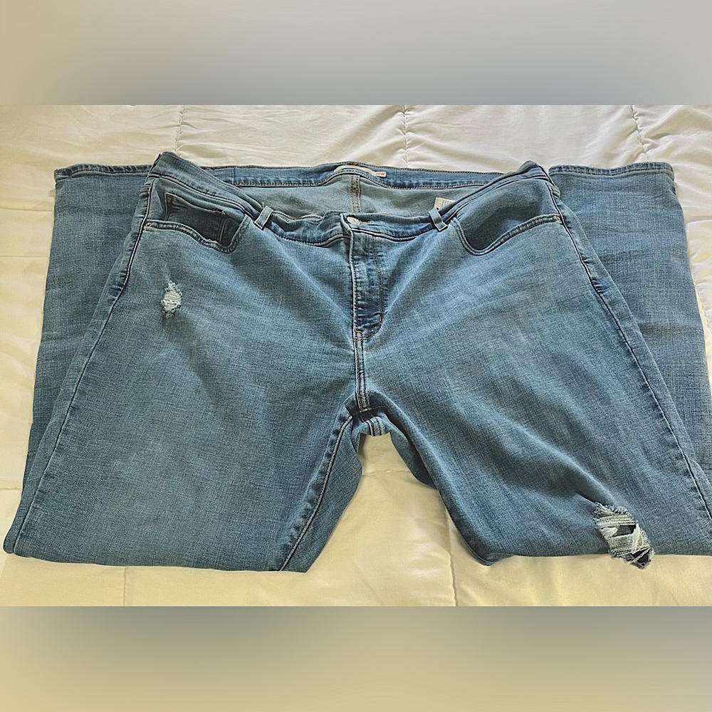 Levi’s 711 Plus size skinny jeans, slightly distressed, size 20W